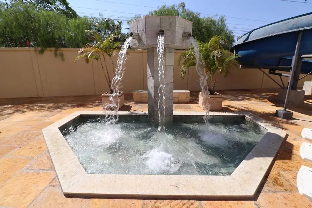 Villas diRoma Hotel e Parque 24 horas com café da manhã , ganhe um dia no Acqua Parque Splash Caldas Novas